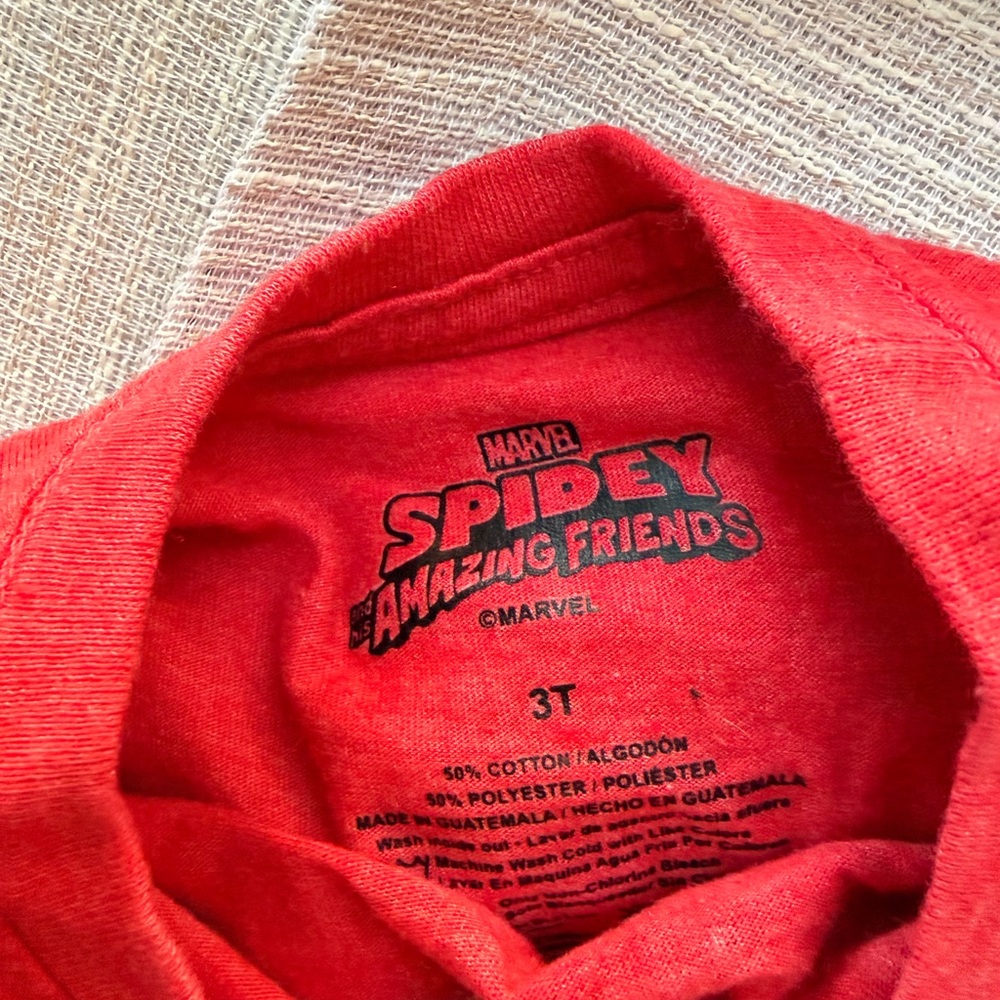 Kids Red 'Amazing' Spider-Man Graphic Tee - Picture 3 of 4